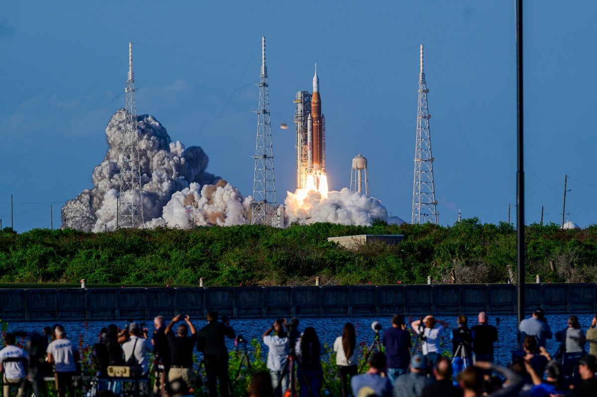 Artemis 2 launch: Jeremy Clarkson trolled over bizarre posts on NASA moon mission