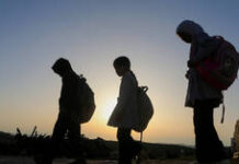 Israeli man arrested for wearing kippah with Palestinian flag