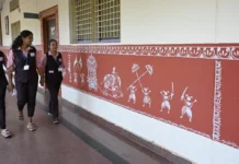 Why Everyone Is Stopping To Stare at These College Walls in Karnataka