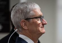 Apple Backs Up Tim Cook’s Memories To Port Over Into Next CEO