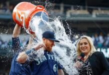 Mariners broadcaster explains why she used AI for formulating question in viral video