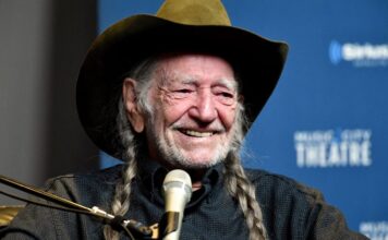 Willie Nelson, 93, ‘Thinks He’ll Die’ If He Gives Up Grueling Tour …
