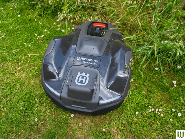 Husqvarna%2520Nera%2520Robot%2520Mower%25201%2520SOURCE%2520Simon%2520Hill.png