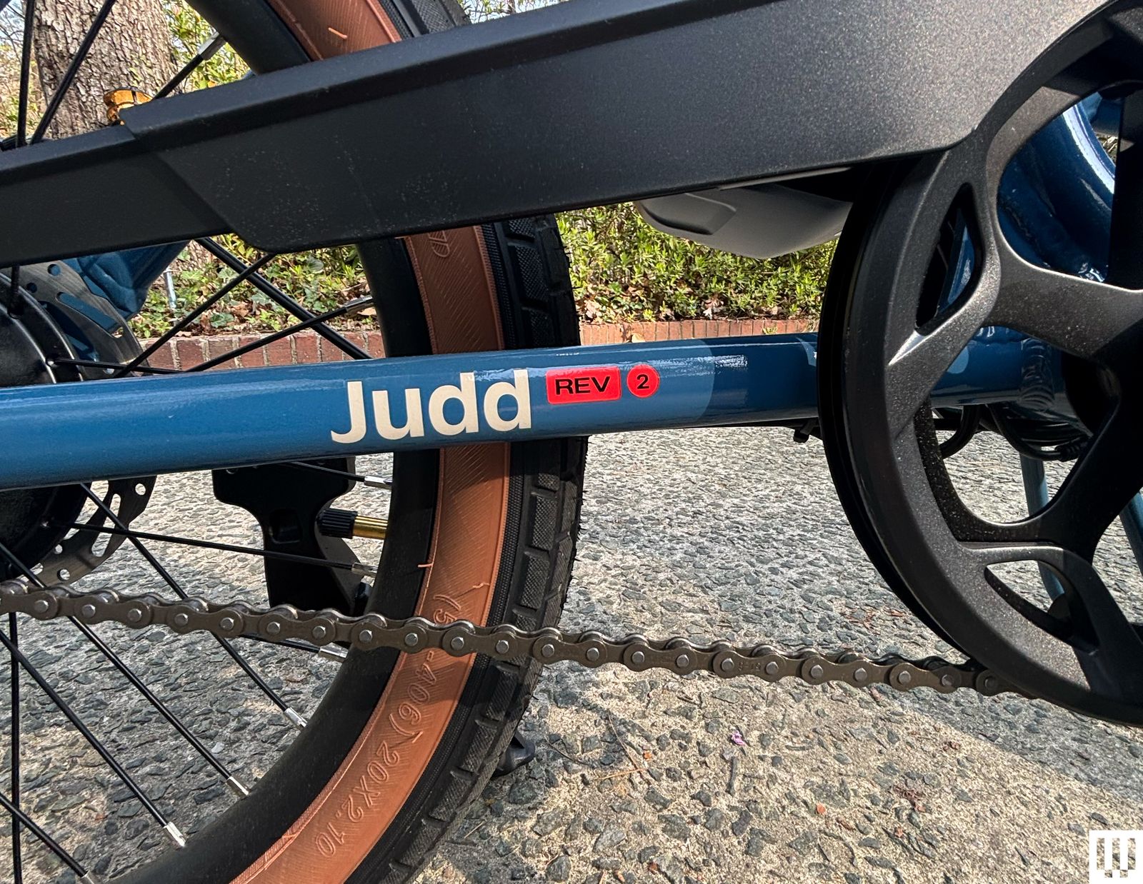 Retrospec Judd Rev 2 Electric Folding Bike Review: Affordable, Simple, Easy to Store