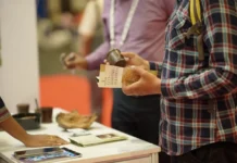 Kerala Woman Turns Coir Waste Into Eco-friendly Packaging for Food, Pharma & Cosmetics