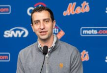 David Stearns has Carlos Mendoza’s back with Mets floundering hard
