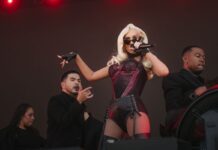 Christina Aguilera performs first ever mountain top gig to show Taylor Swift how it’s done
