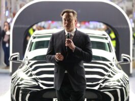 Tesla recalls more than 218K vehicles over rearview image issue that poses crash risk
