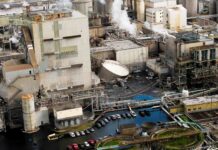 Aerial video shows ruptured chemical tank in Washington