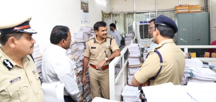 2044452-dgp-inspects-his-office-on-monday-.jpg