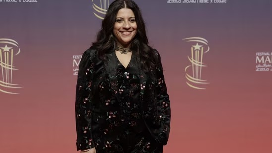 2044554-zoya.jpg