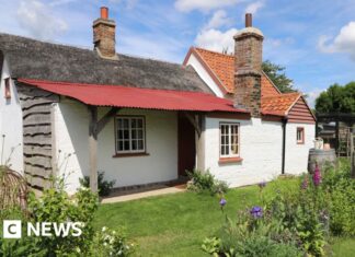 Fen Cottage granted Grade II listed status