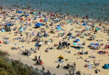 UK experiences ‘tropical night’ after hottest ever May day