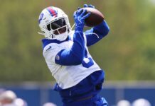 ESPN analysts project Raiders to land big body receiver