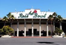 Text messages show how close UCLA came to leaving Rose Bowl
