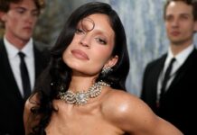 Kylie Jenner frees the nipple (and the eyebrow) at the 2026 Met Gala