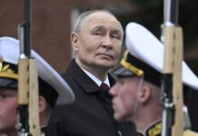 Former top Russian official admits the country is over Putin and can ‘imagine a future without him’ — even elites bail as Kremlin seizes their assets