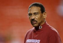 Sherman Lewis, ex-Jet who won four Super Bowls as NFL coach, dead at 83