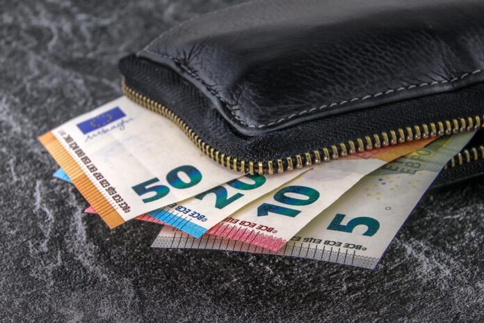 analogicus-money-3918183_1280-1.jpg