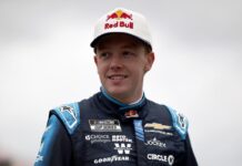 Connor Zilisch becomes NASCAR spotter in role reversal with Stefan Parsons