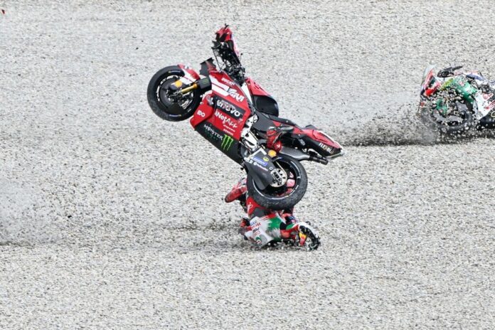 johann-zarco-team-lcr-honda-fr.jpg