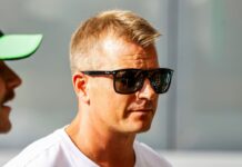 Kimi Raikkonen goes viral with blunt two-word response to throwback F1 post