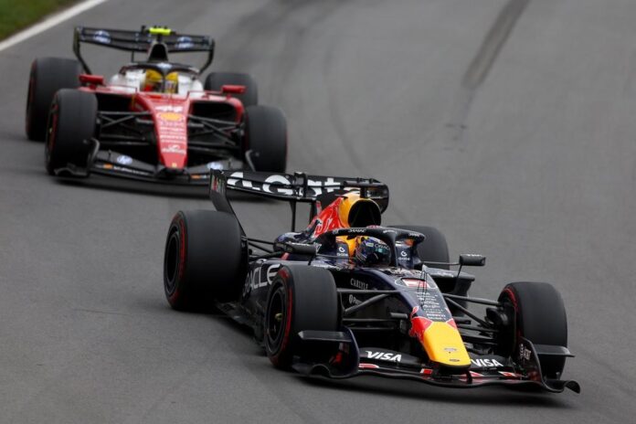 lewis-hamilton-ferrari-max-ver.jpg
