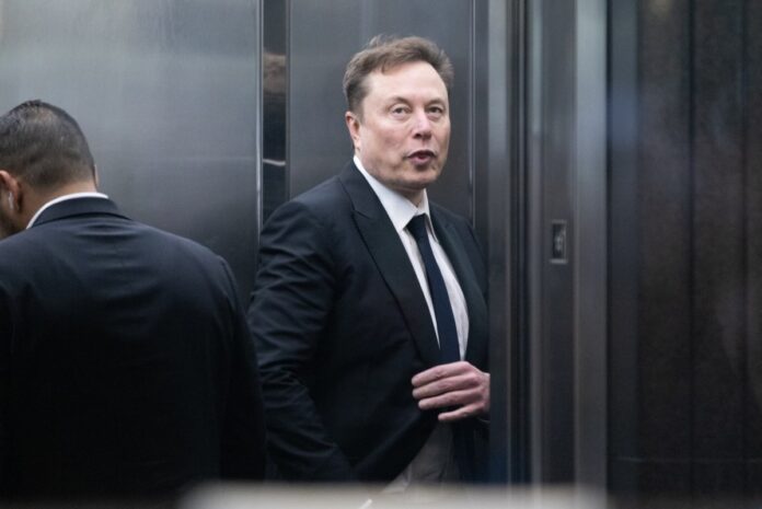 musk-court-2273245544.jpg
