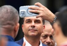 Poll shows Lula and Bolsonaro tied before Brazil’s presidential election