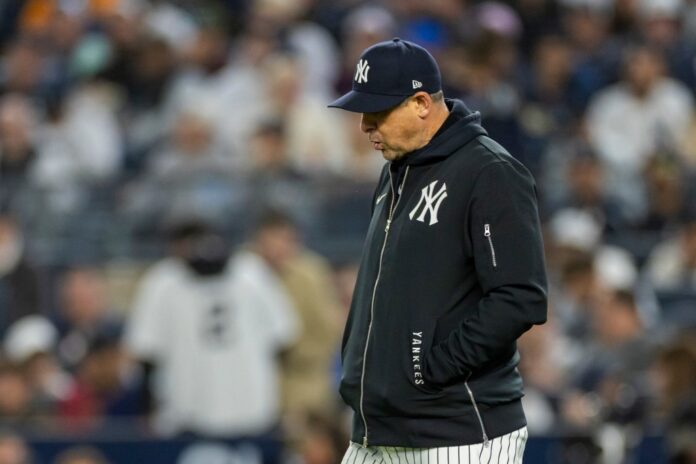walks-mound-pitching-change-seventh-128534771.jpg