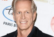 Who is Hoyt Richards and is he married?