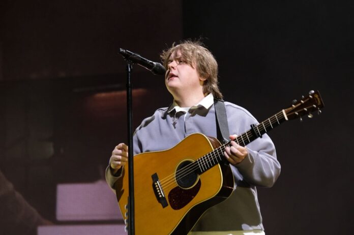 0_Lewis-Capaldi-performs-live-on-stage-at-the-Isle-of-Wight-festival-in-Newport-UK-19-Jun-2026.jpg