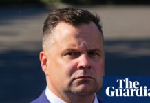 Trump meets Johnson as outcry over Bill Pulte threatens Fisa renewal