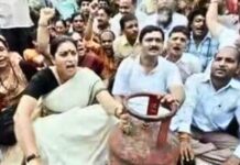 Kharge reminds BJP Leaders of their LPG Price Hike protests