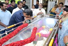 Tamil Nadu CM Vijay Visits Bharathiraja’s Residence, Announces State Honours