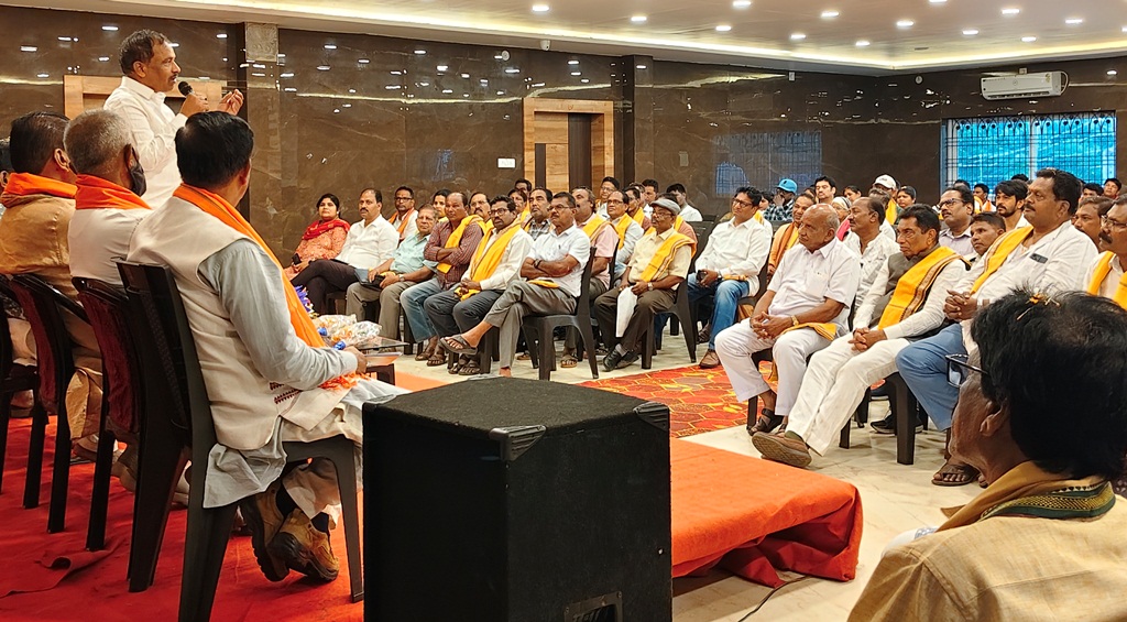 Odisha: Minister Listens to Nabarangpur Residents, Promises Responsive Governance