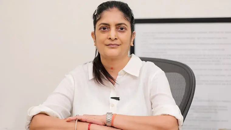 Director Sudha Kongara Steps to Court Over Unpaid Parasakthi Fees