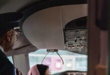 اطّلعت على مرافق الشركة.. سفيرة المملكة لدى أمريكا تزور منشآت “بوينغ”