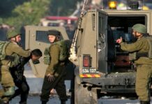 استشهاد رضيع فلسطيني وإصابة والديه برصاص الاحتلال في الضفة الغربية