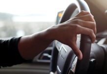 أهمها الإطارات.. 4 تعليمات قبل قيادة المركبة بالأجواء شديدة الحرارة