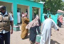 مساعدات سعودية.. توزيع 800 سلة غذائية في ولاية الجزيرة بالسودان