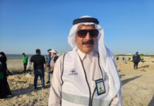 20 متطوعًا يرفعون 70 كيس نفايات من شاطئ سيهات في ساعة واحدة