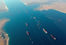 ترامب يلوّح بفرض رسوم في مضيق هرمز إذا فشلت المفاوضات مع إيران