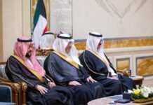 أمير الكويت يستقبل الأمير تركي بن محمد بن فهد