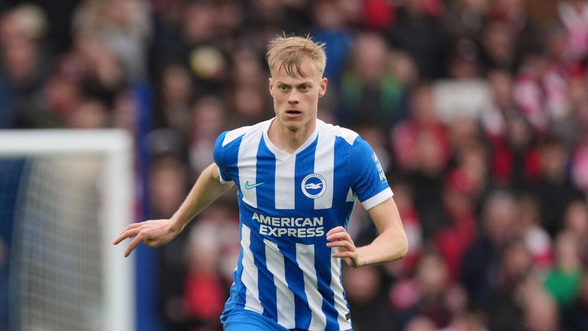Tottenham agree deal to sign Brighton’s Van Hecke – report