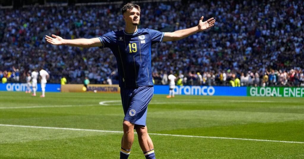 Bosnia-Herzegovina 3-1 Qatar: Barbarez’s men set for historic knockout berth