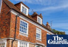 UK house prices fall for first time this year amid rising mortgage rates