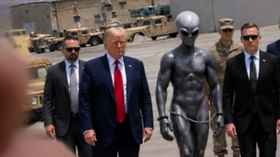 ‘Humans, we have arrived!’ Brazilians receive alien invasion alerts