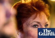 Protesters clash outside One Nation fundraiser while Labor says opposition parties will ‘give us chaos’