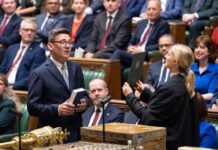 Burnham prepares for power as an emotional Starmer bows out